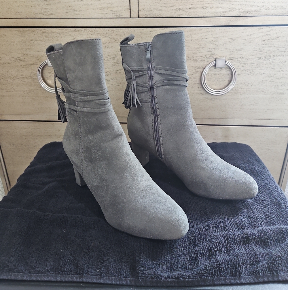 Women's Gray Suede Ankle Boots with Tassel Wrap